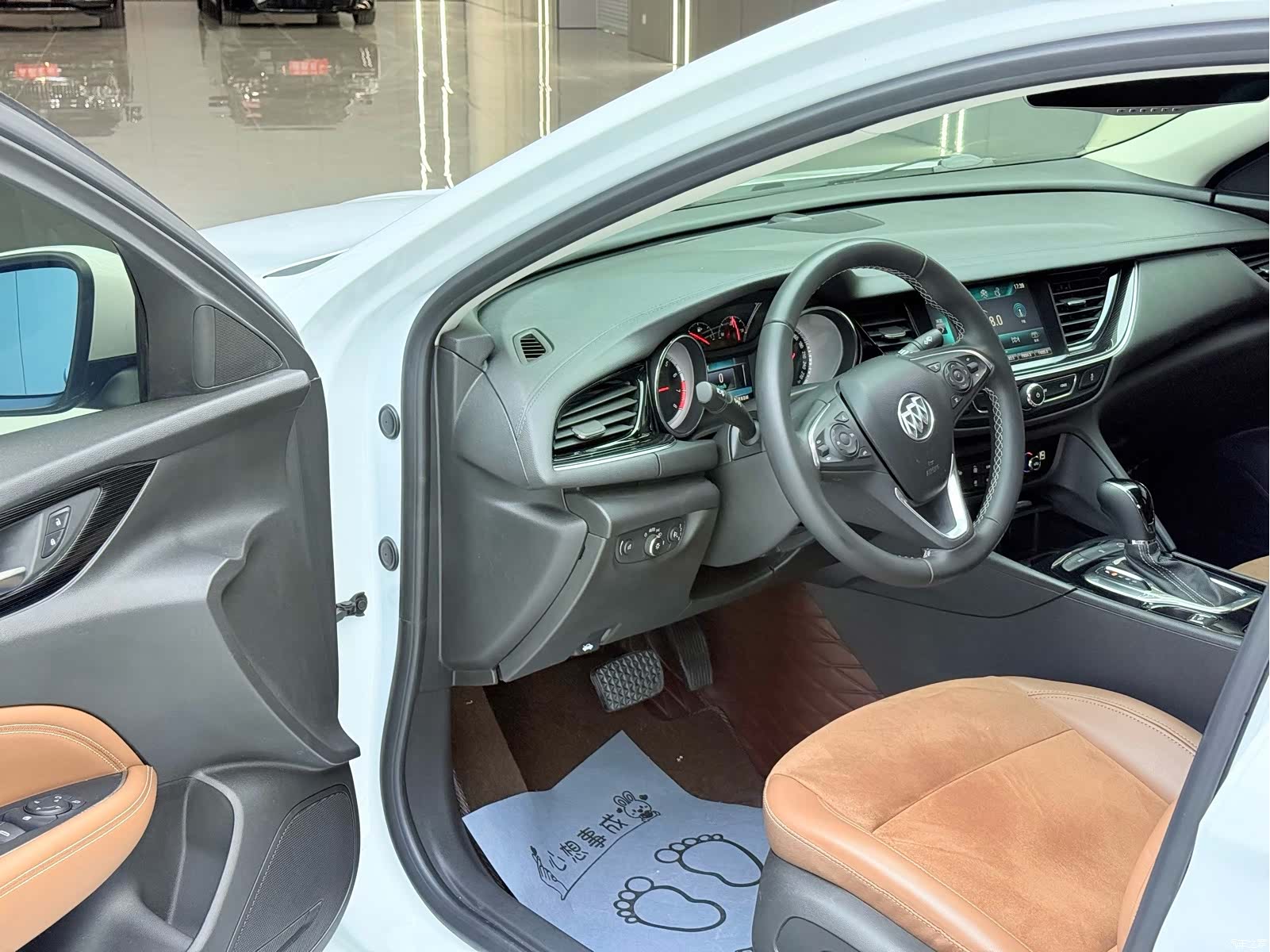 Buick Regal, 2020 4
