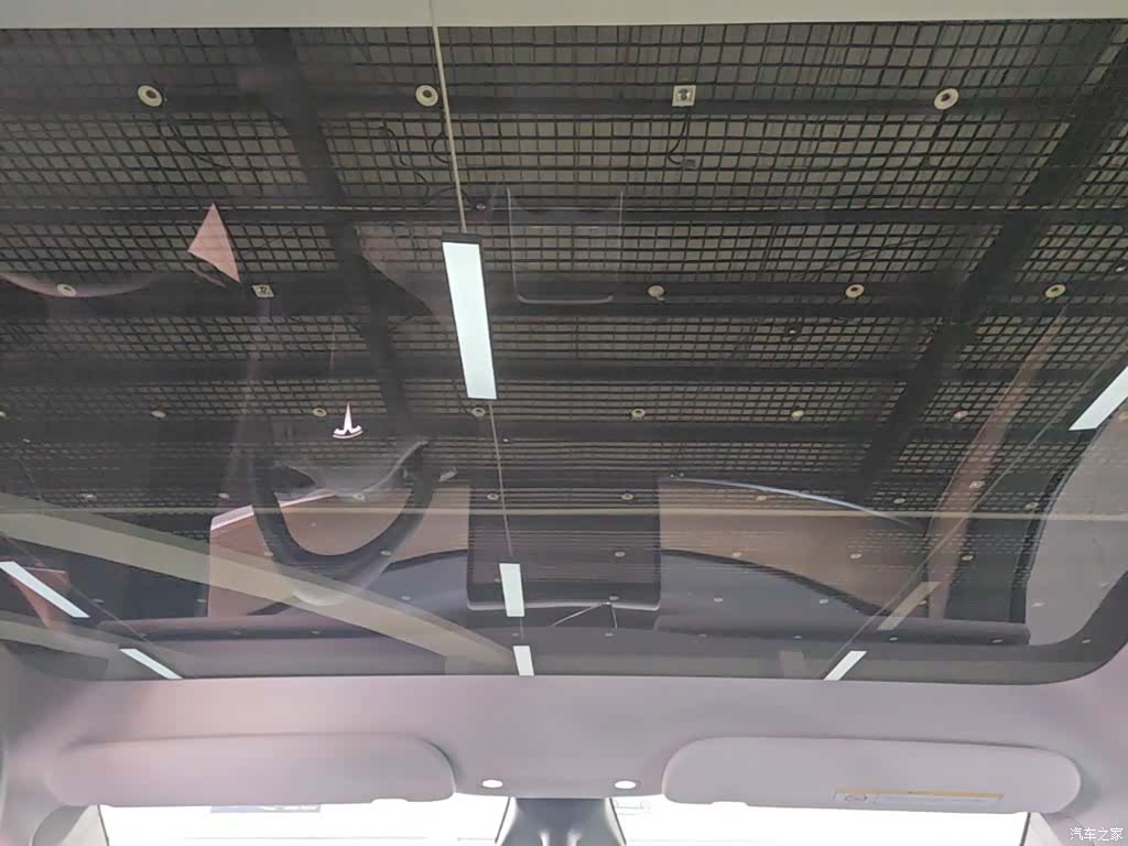Tesla Model Y, 2021 18