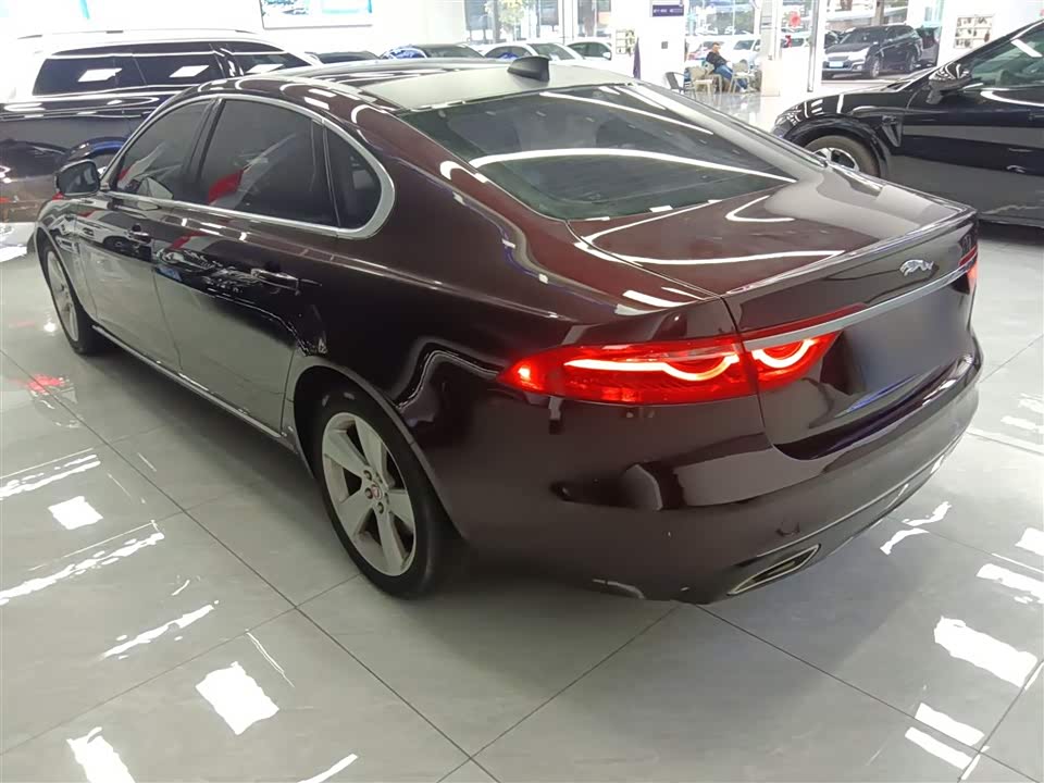 Jaguar XFL