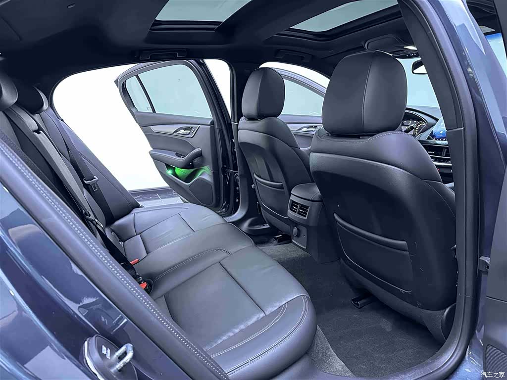 Cadillac CT5, 2022 11
