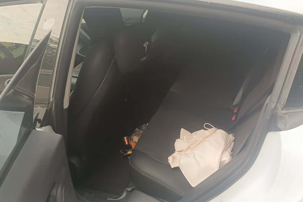 Tesla Model 3, 2023 11