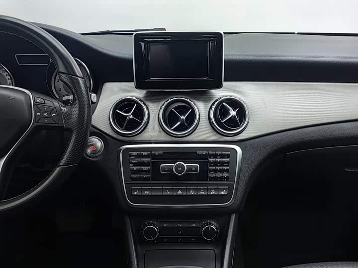 Mercedes-Benz GLA 2015 GLA 220 4MATIC Люкс