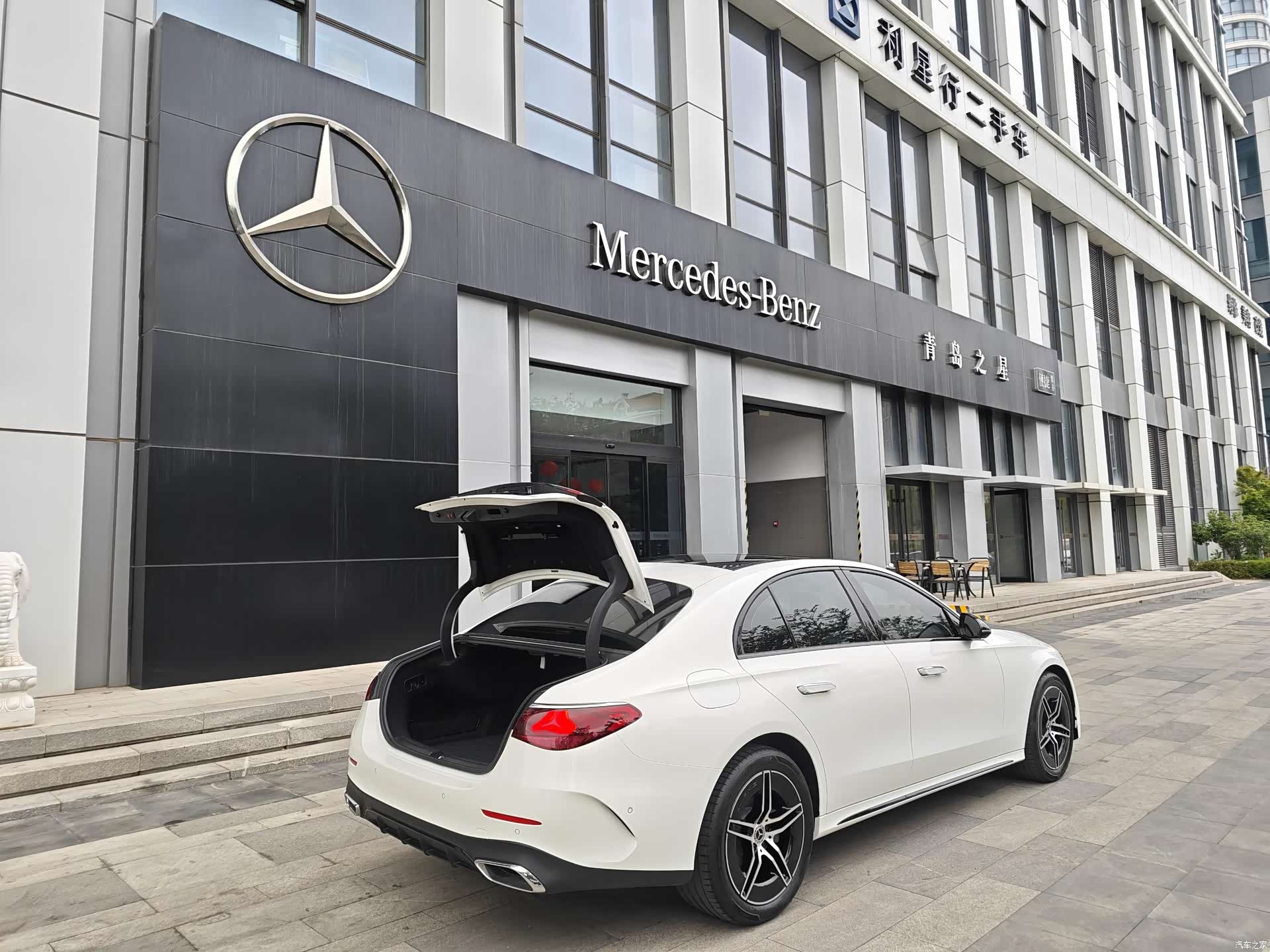 Mercedes-Benz E-Class, 2025 14