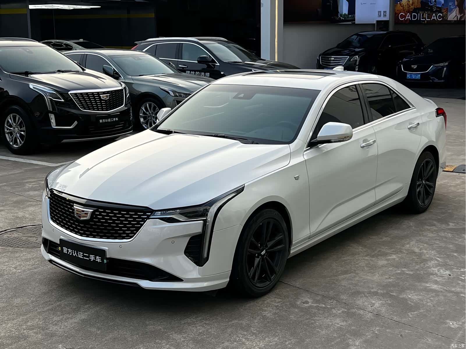 Cadillac CT4