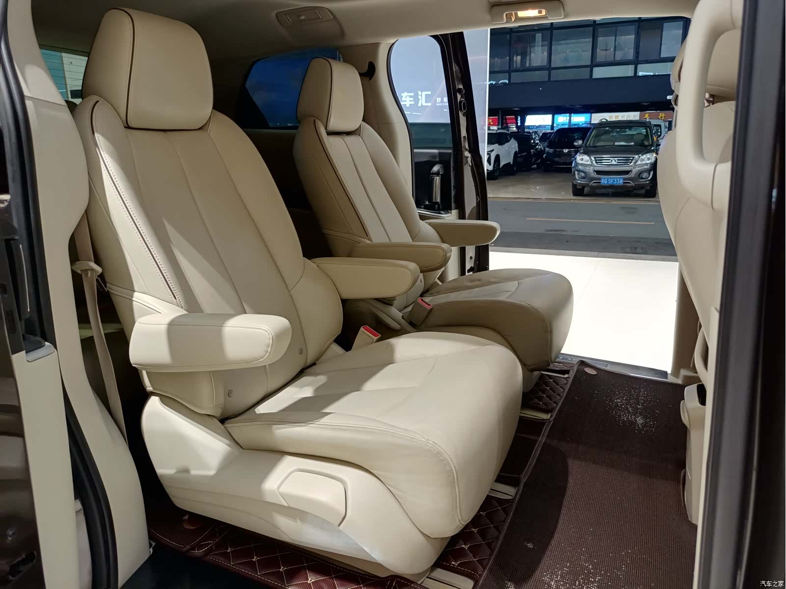 Buick GL8, 2020 12