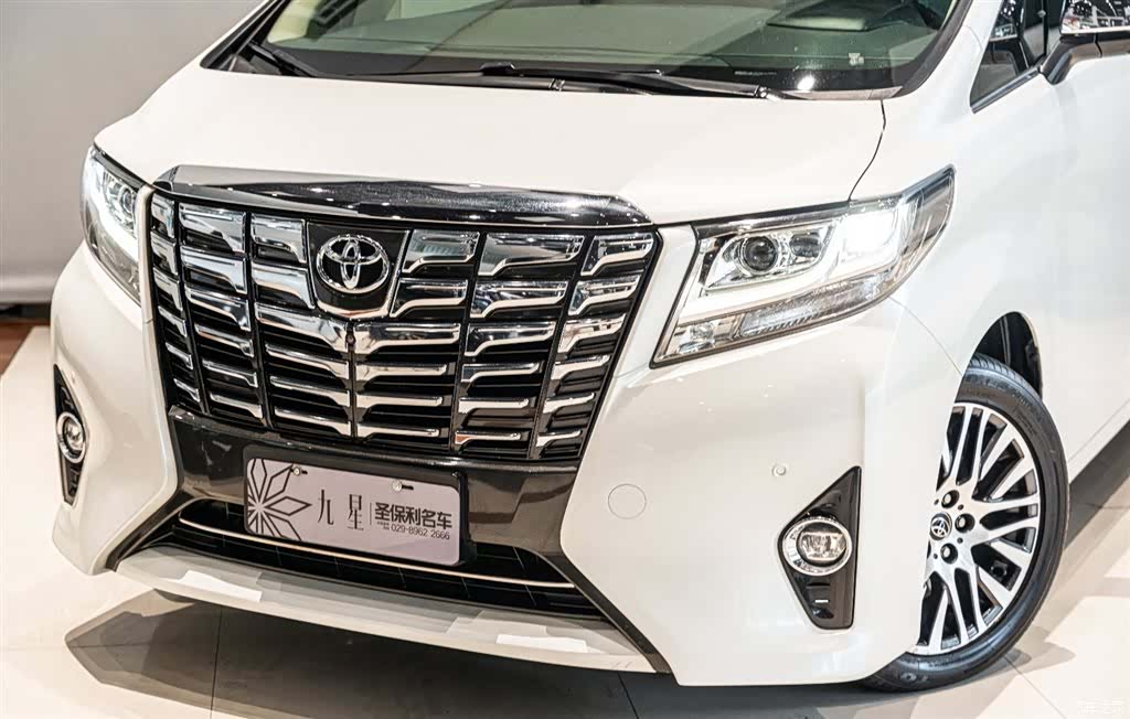 Toyota Alphard, 2018 20