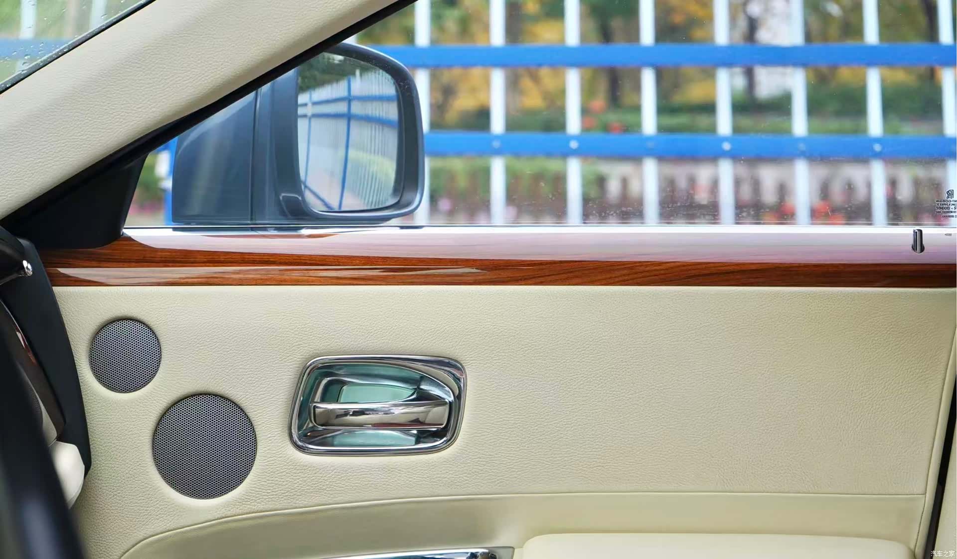 Rolls-Royce Ghost, 2010 10