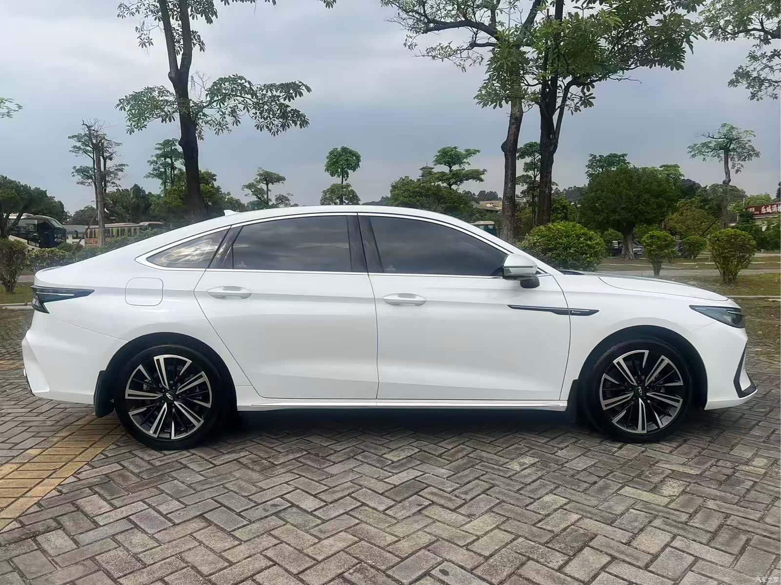 Chery Arrizo 8, 2025 15
