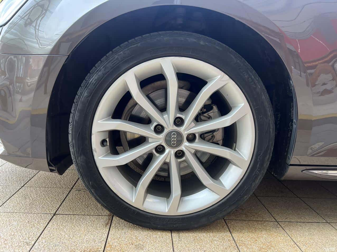 Audi A4L, 2018 11