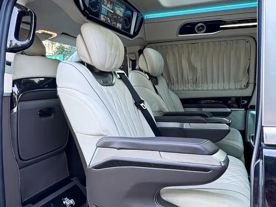 Mercedes-Benz V-class Mercedes-Benz V-class