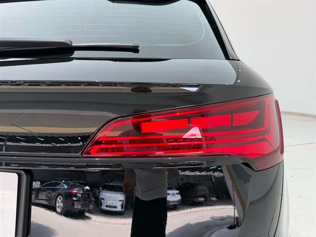 Audi Q5, 2022 10