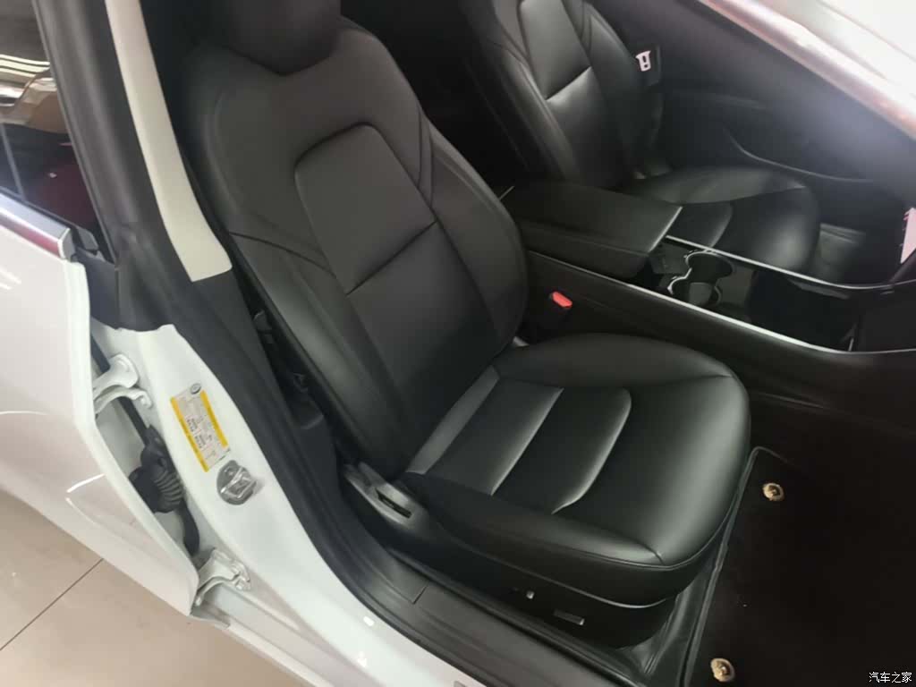 Tesla Model 3, 2020 4