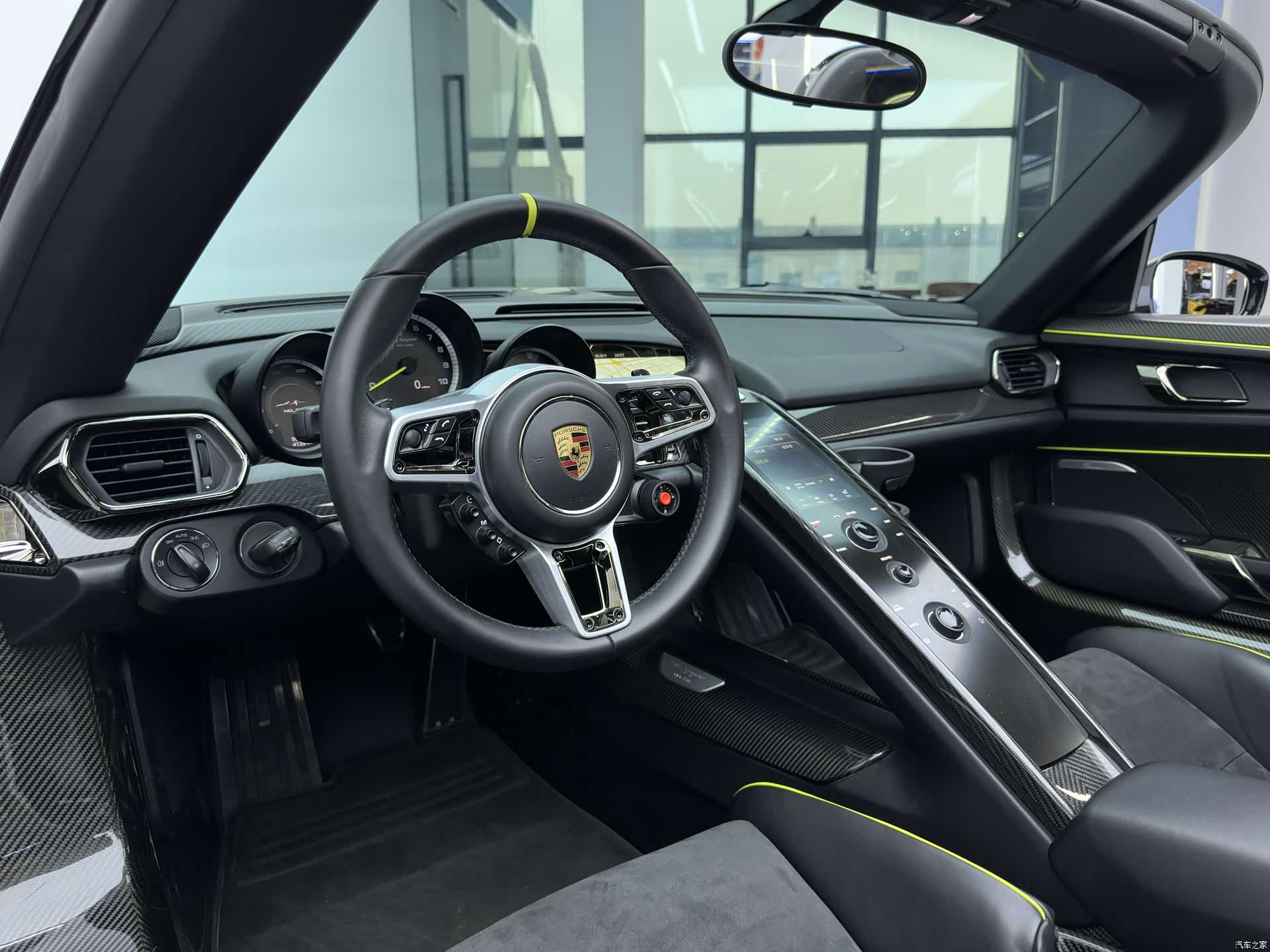 Porsche 918, 2015 33