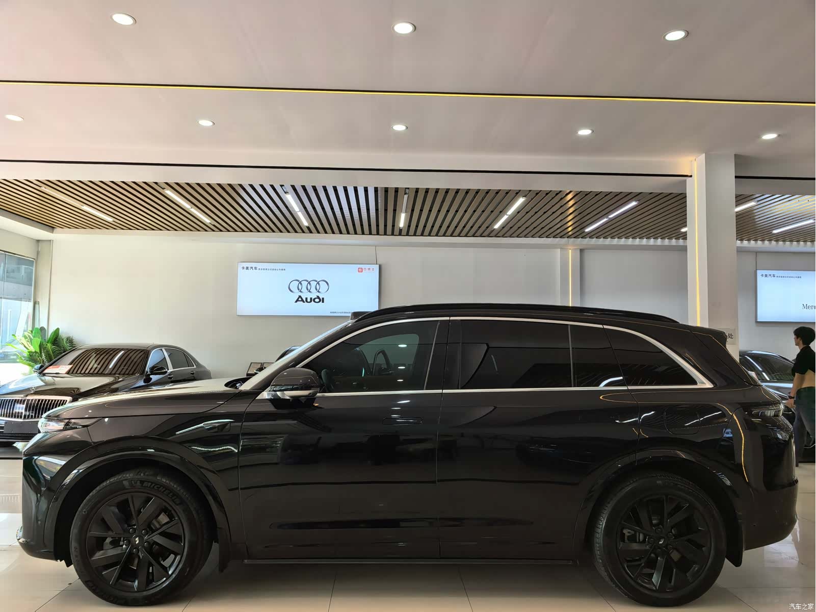 Li Auto L7, 2023 все фото