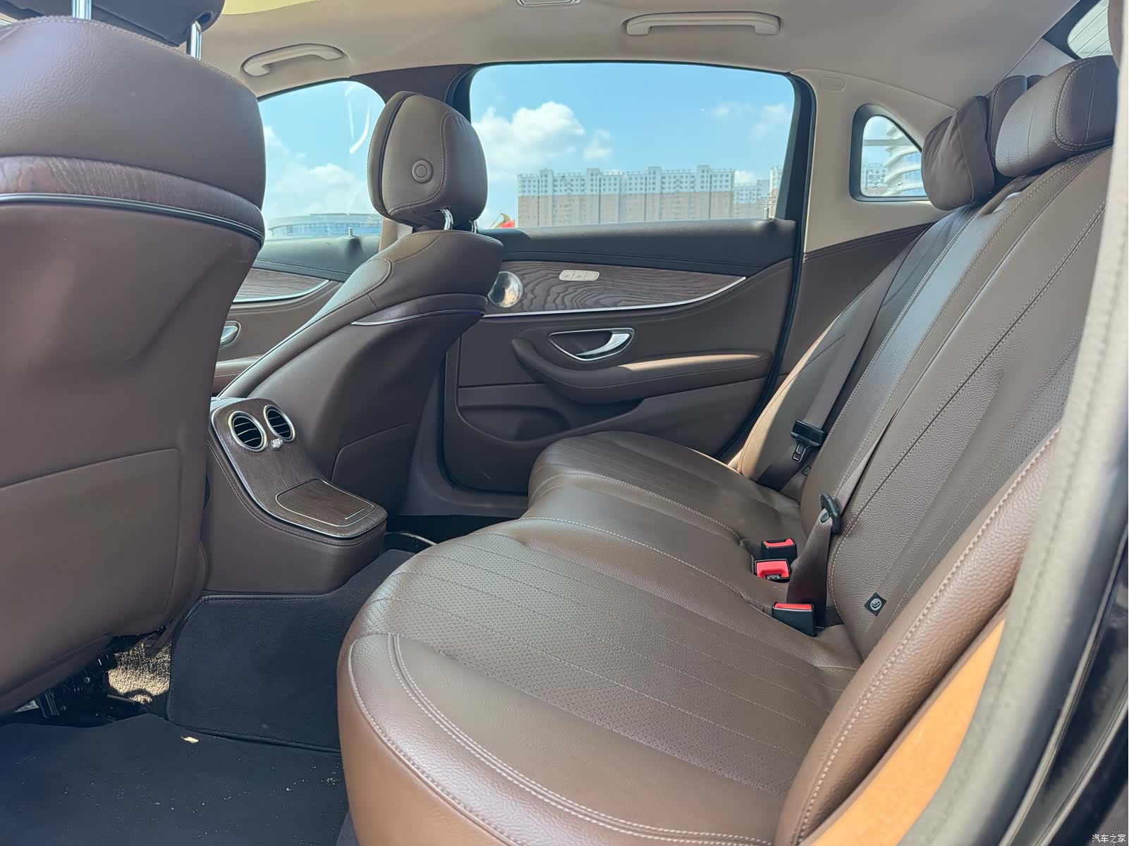 Mercedes-Benz E-Class, 2021 13