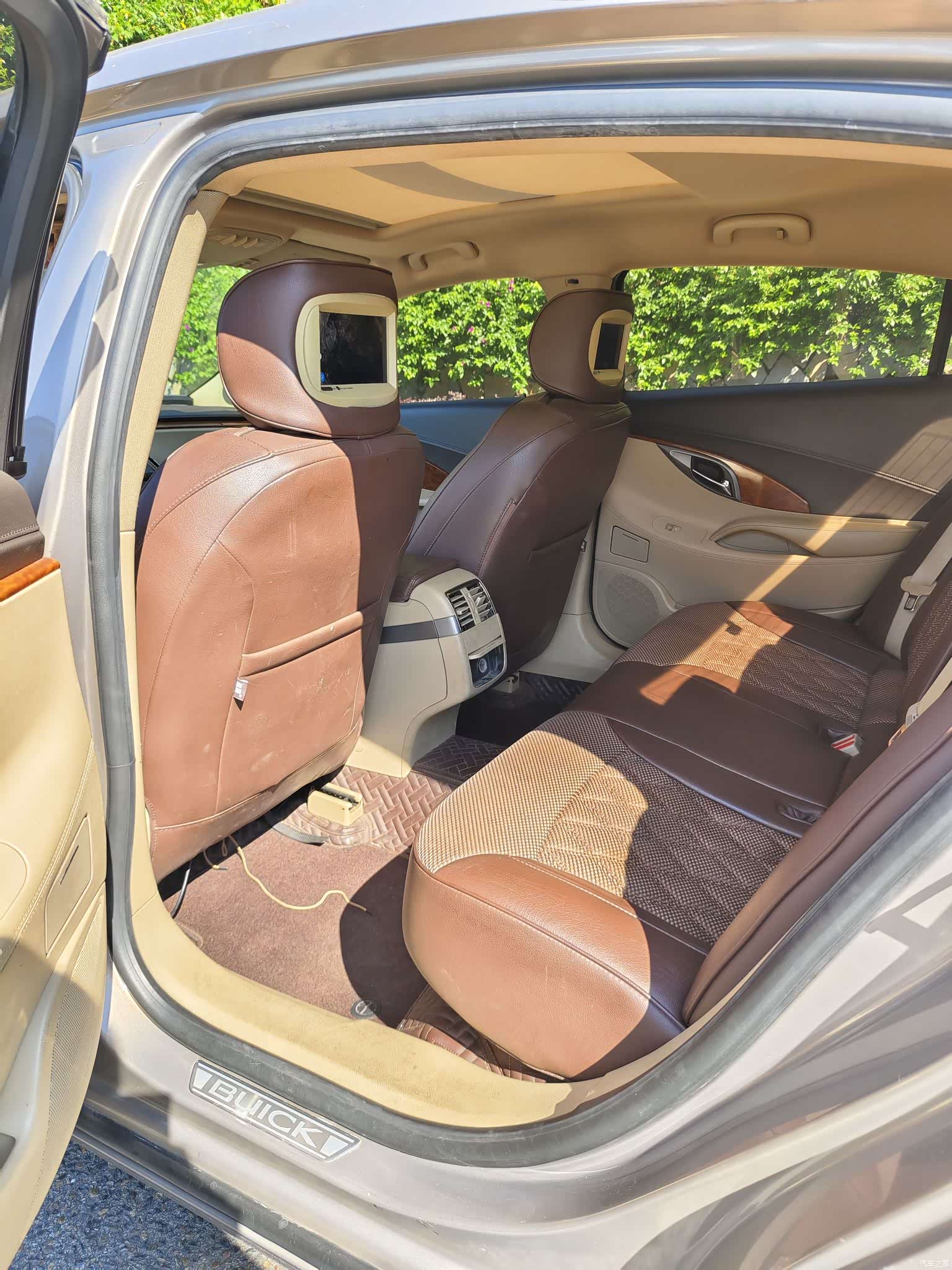 Buick LaCrosse, 2012 12