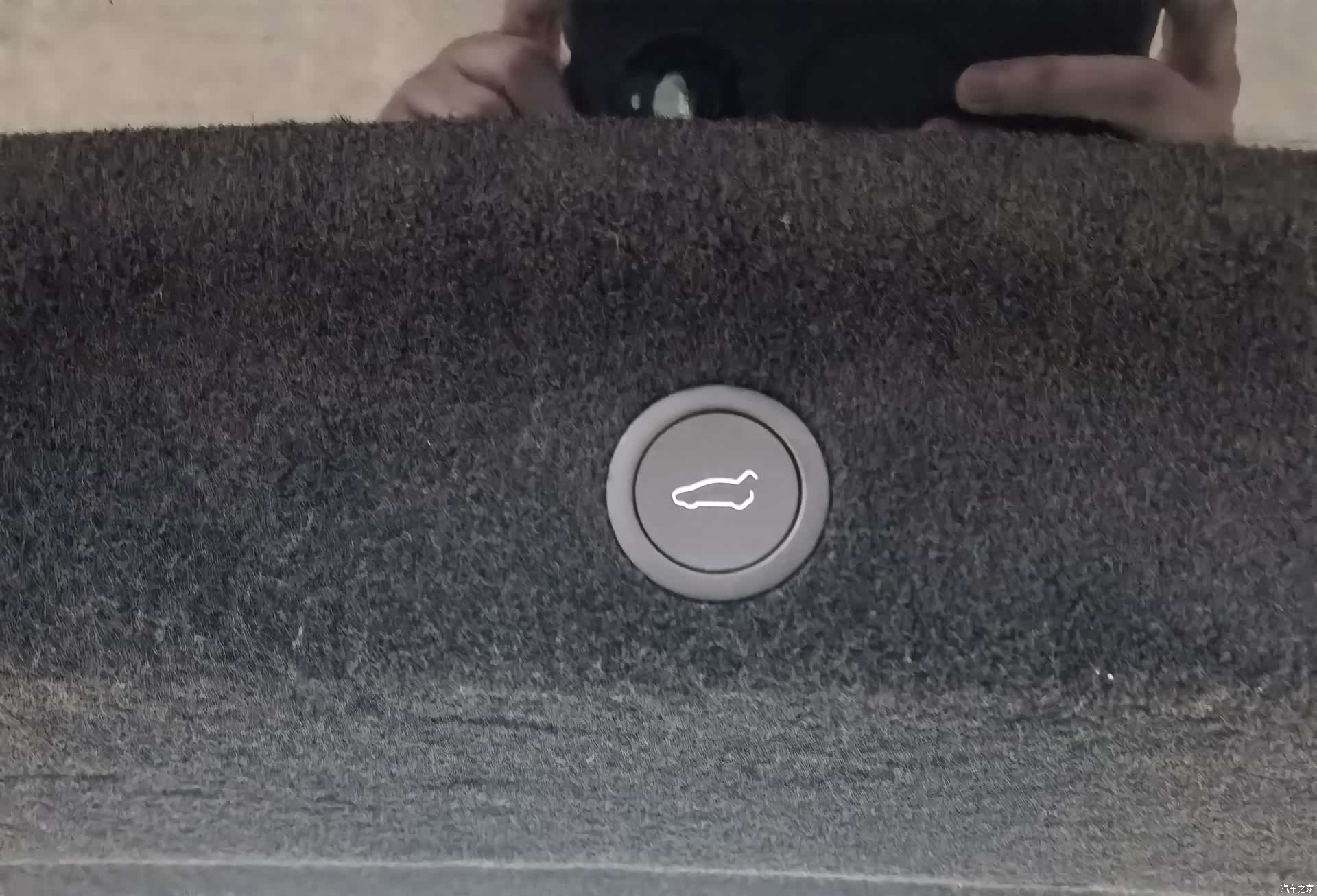 Tesla Model Y, 2026 16