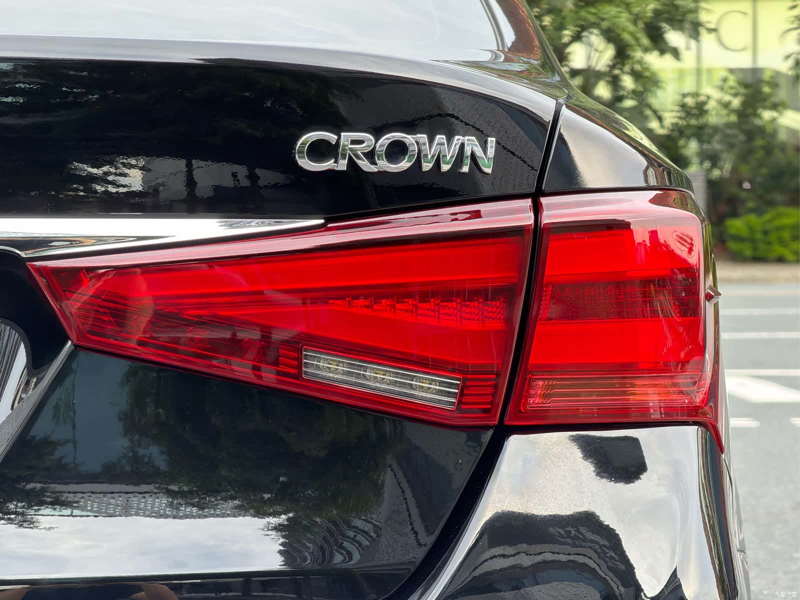 Toyota Crown, 2016 30
