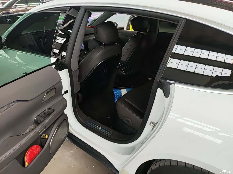 NIO ET7, 2022 все фото