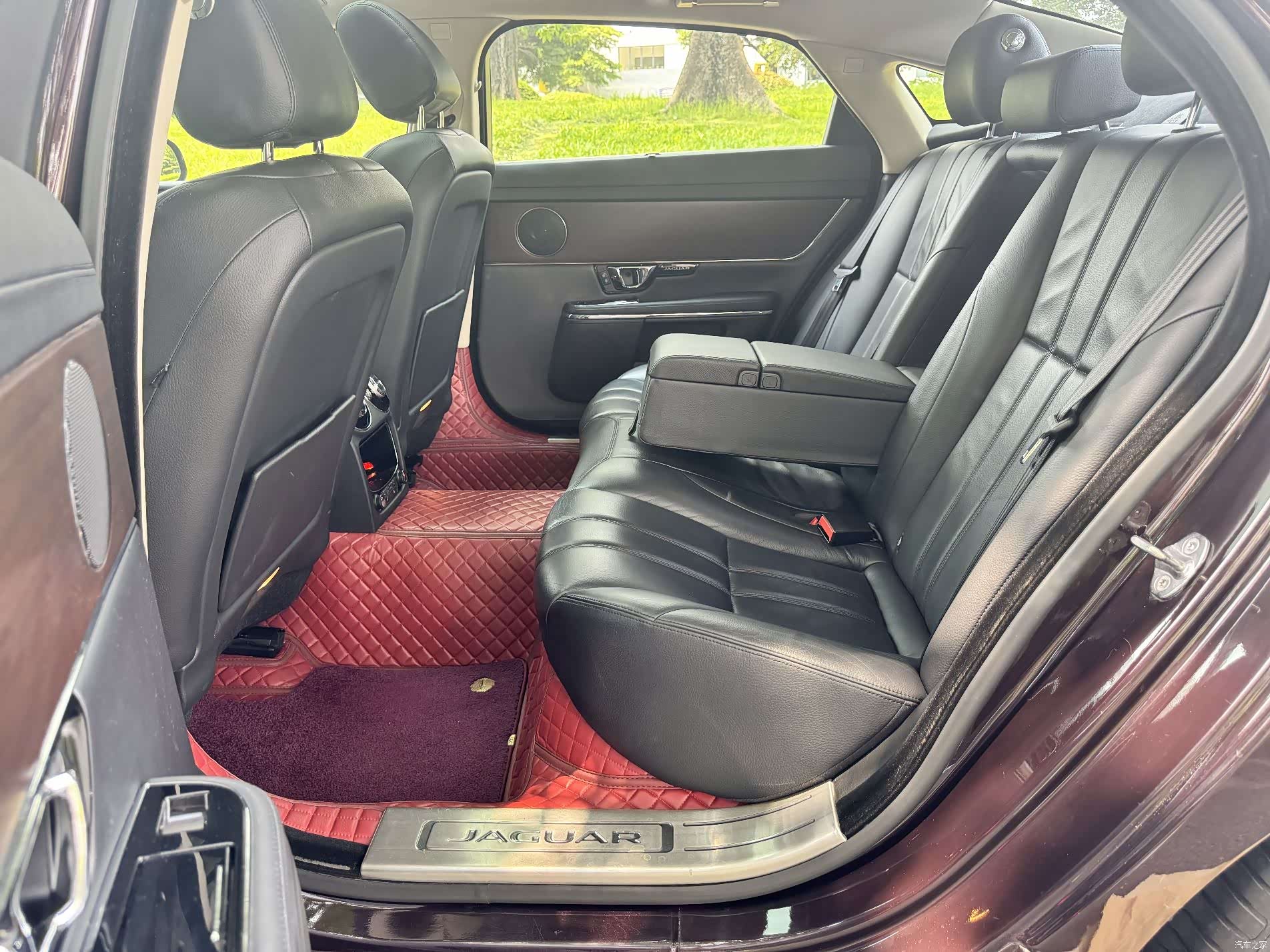 Jaguar XJ, 2014 10