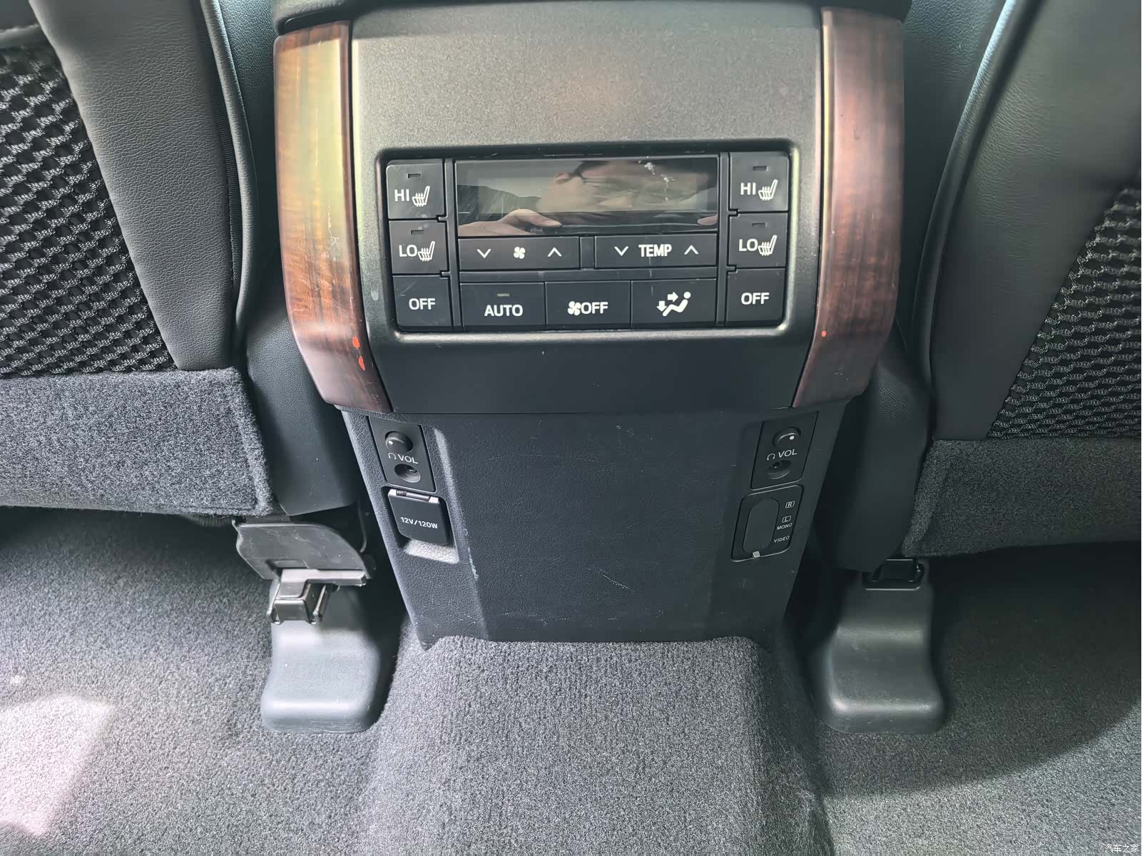 Toyota Prado, 2017 17