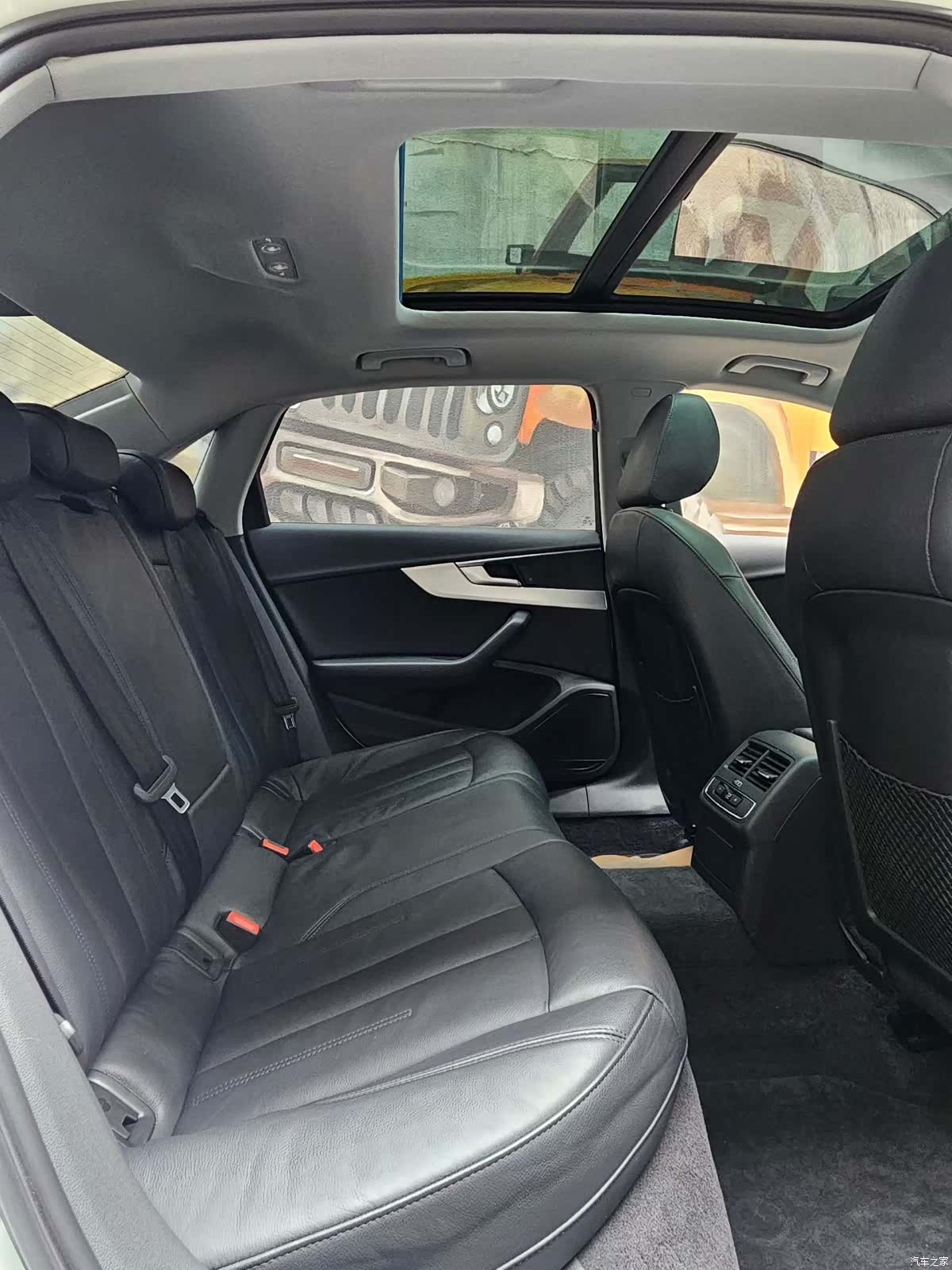 Audi A4L, 2018 9