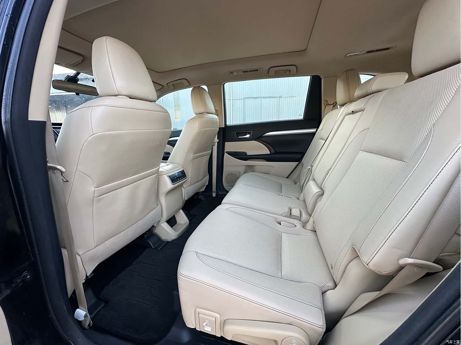 Toyota Highlander, 2015 все фото