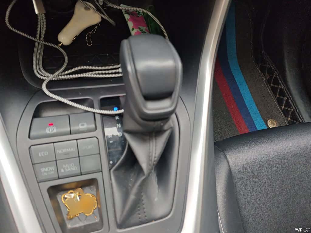 Toyota RAV4, 2021 7