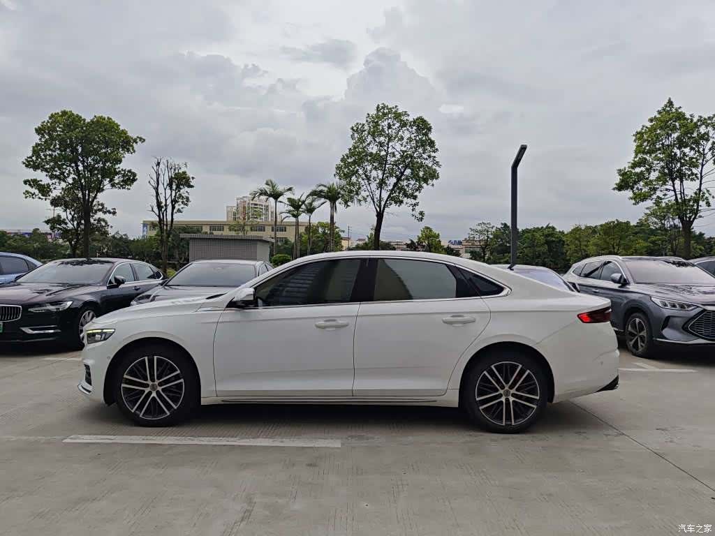 Geely Preface, 2021 3