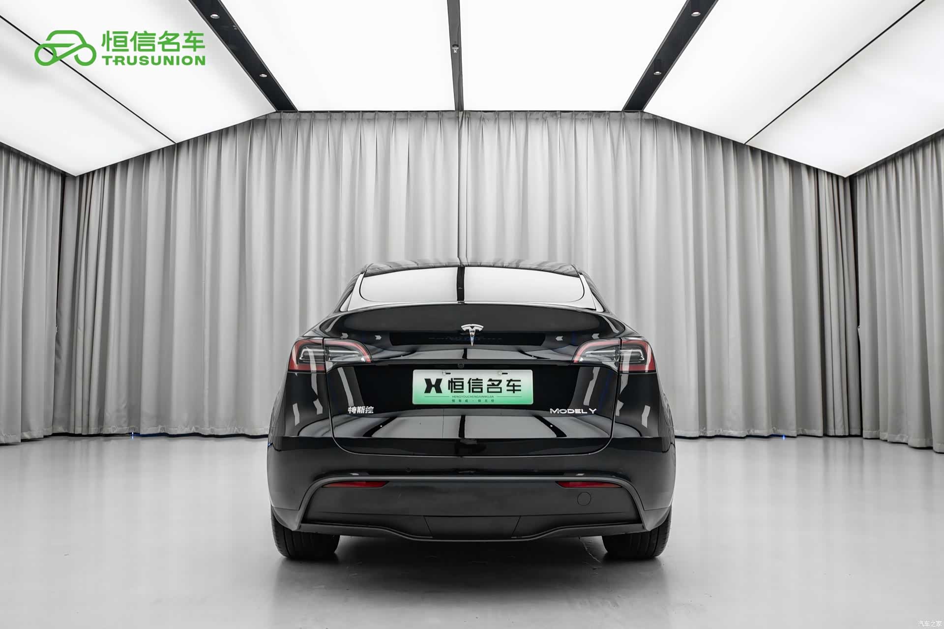 Tesla Model Y, 2024 все фото