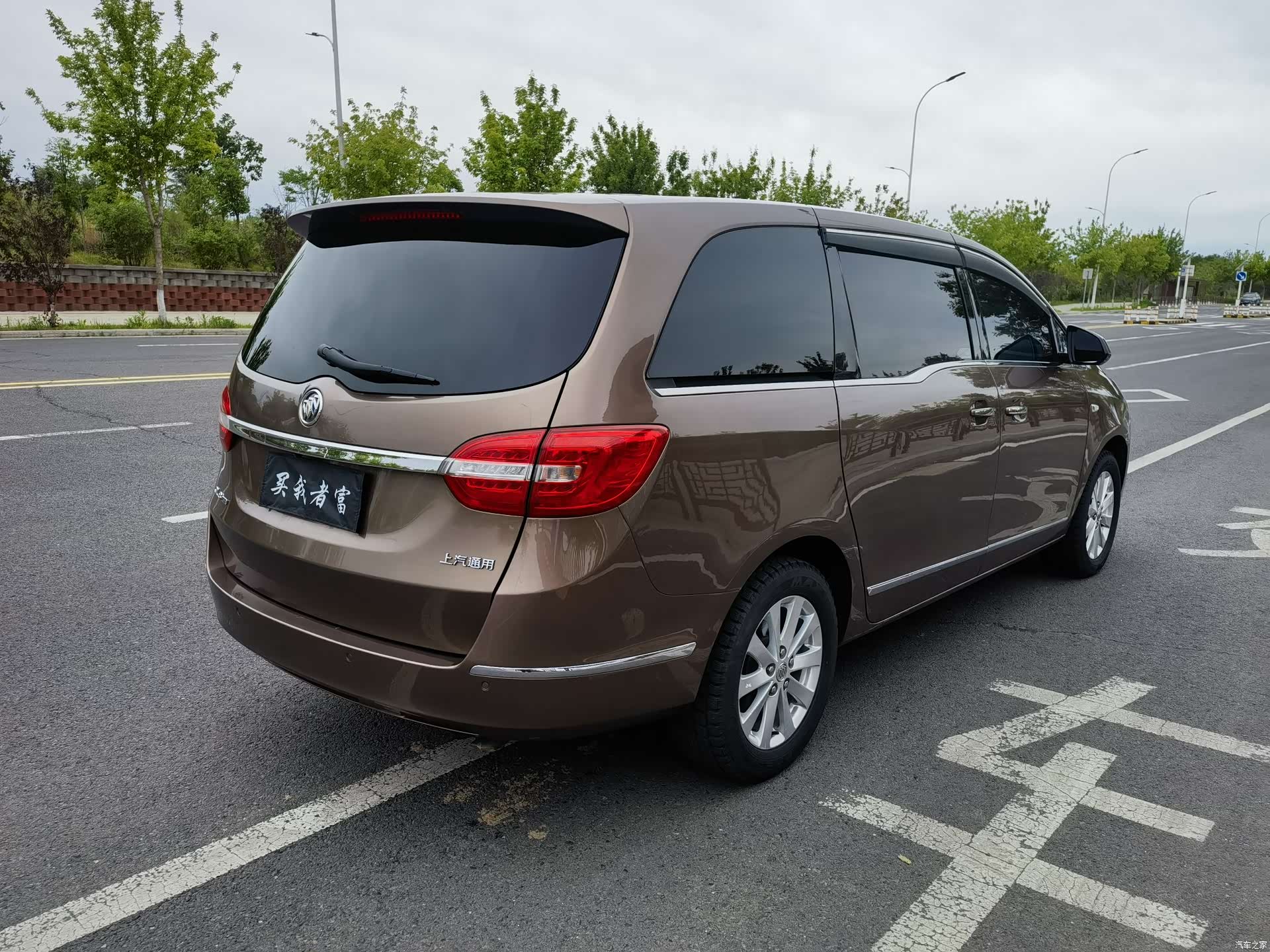 Buick GL8, 2019 6