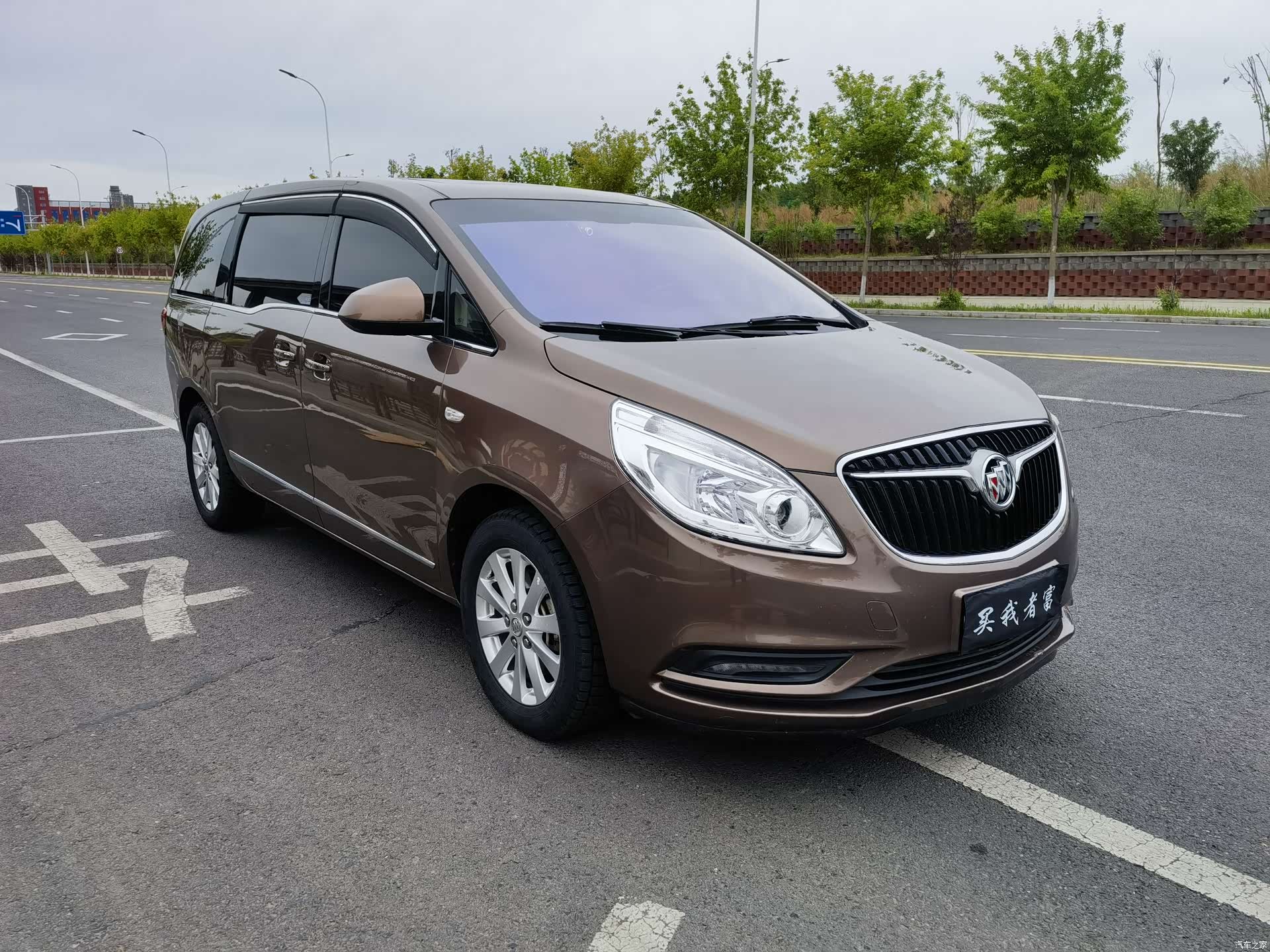 Buick GL8, 2019 4