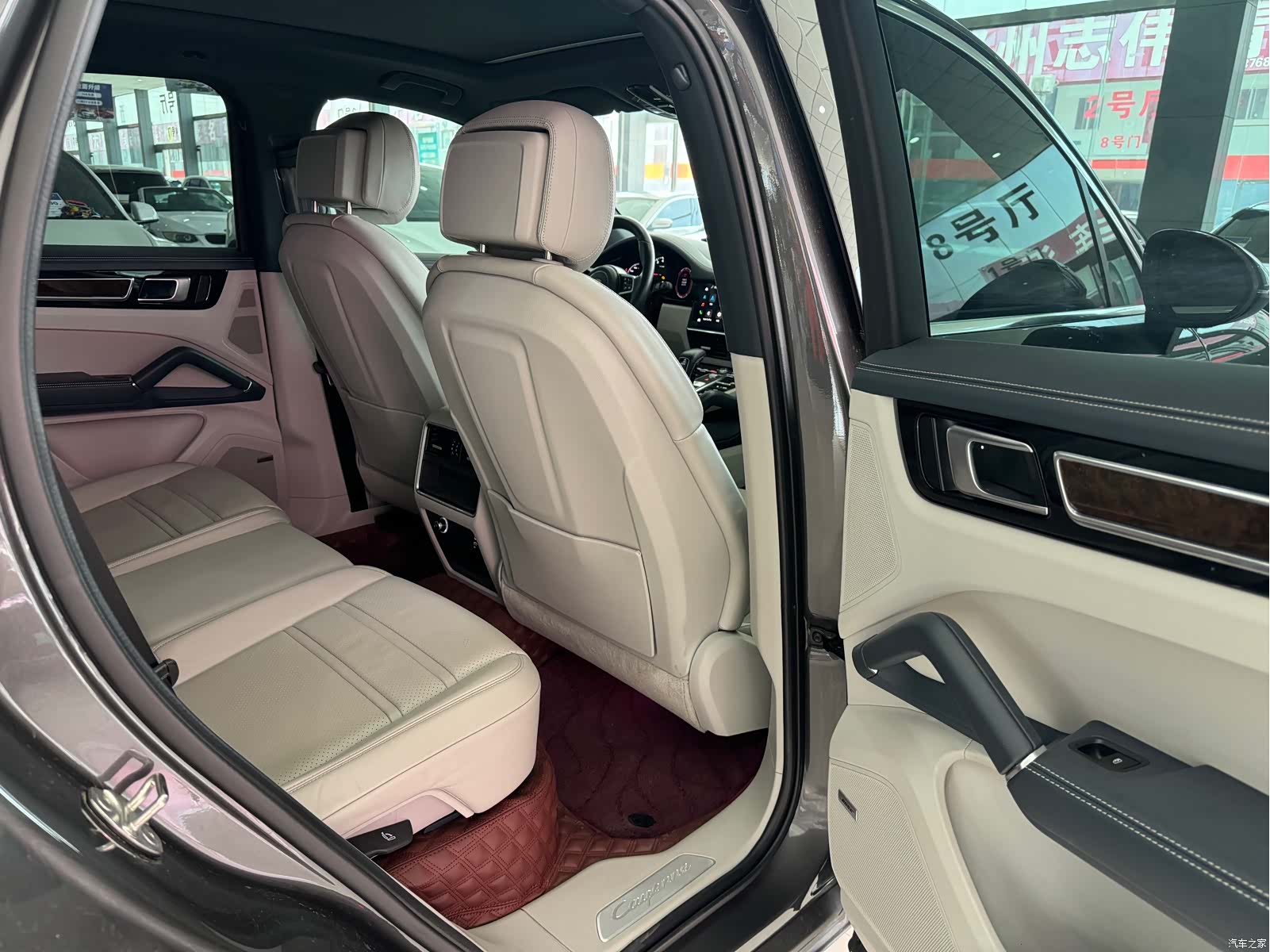 Porsche Cayenne, 2022 10
