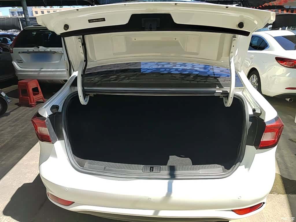 Roewe i5, 2021 19
