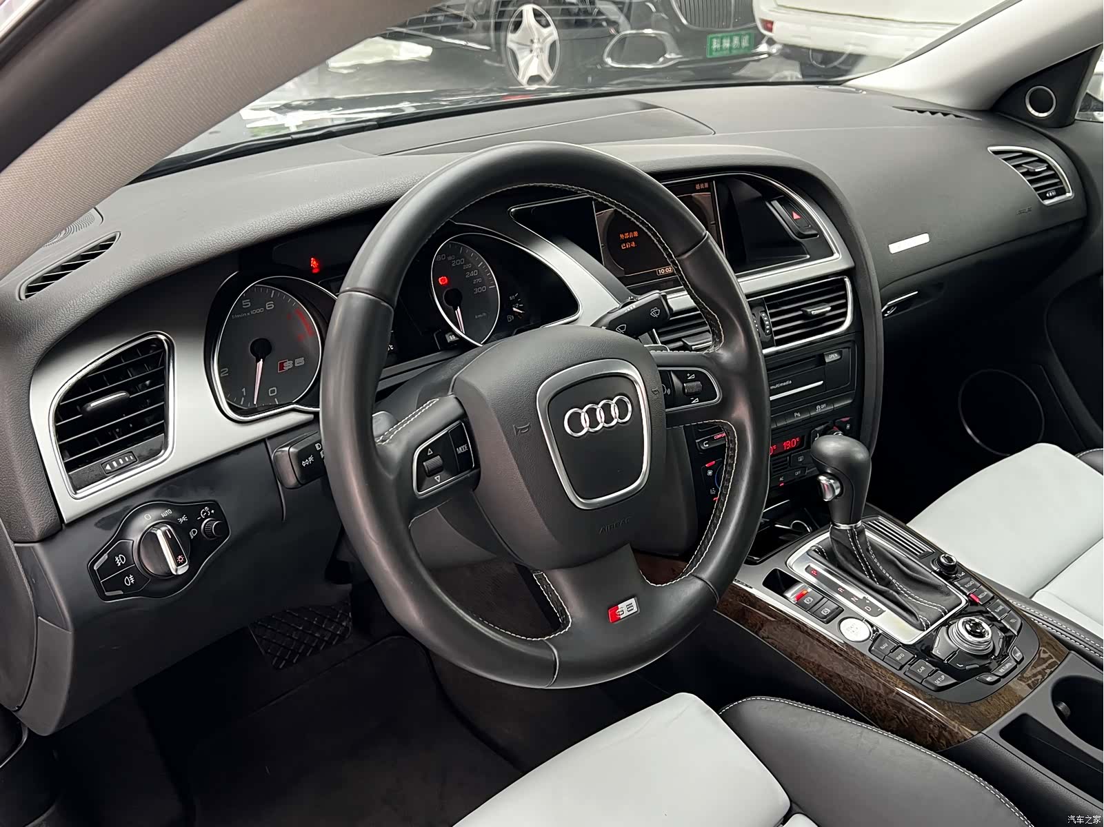 Audi S5, 2011 14
