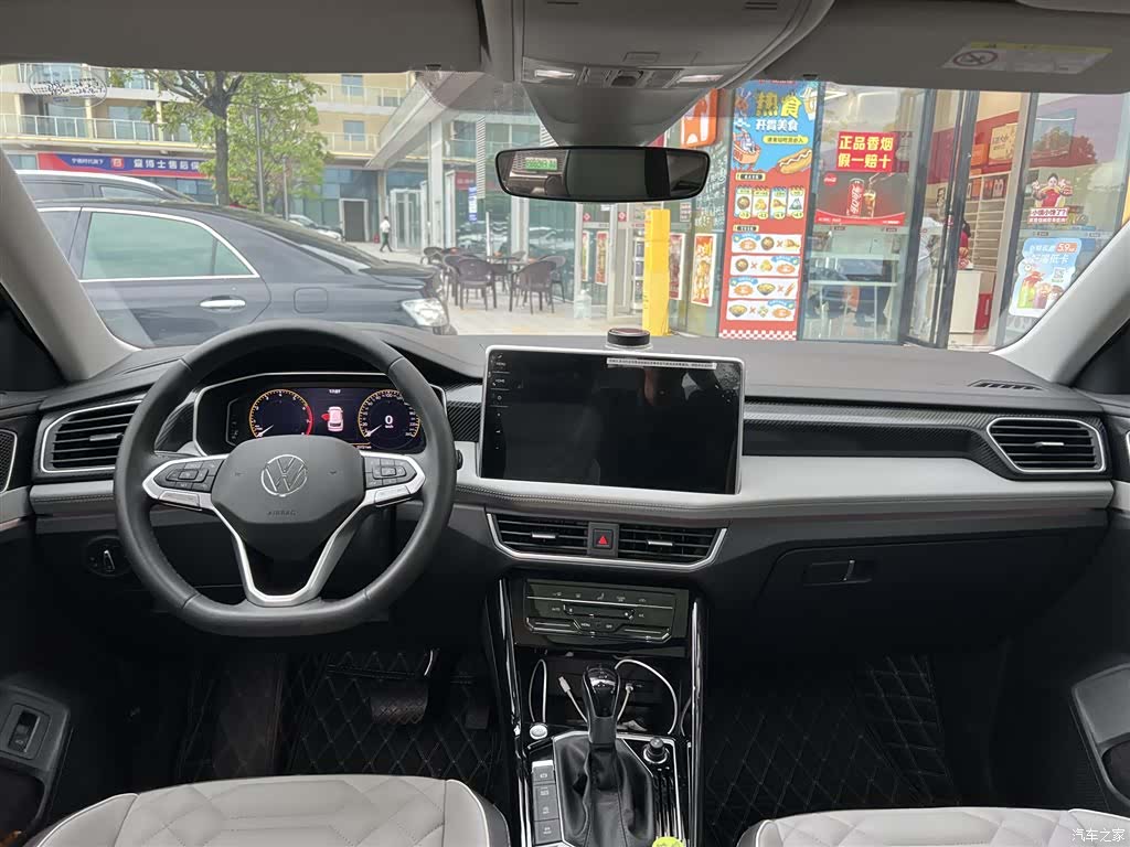 Volkswagen Tayron, 2025 все фото