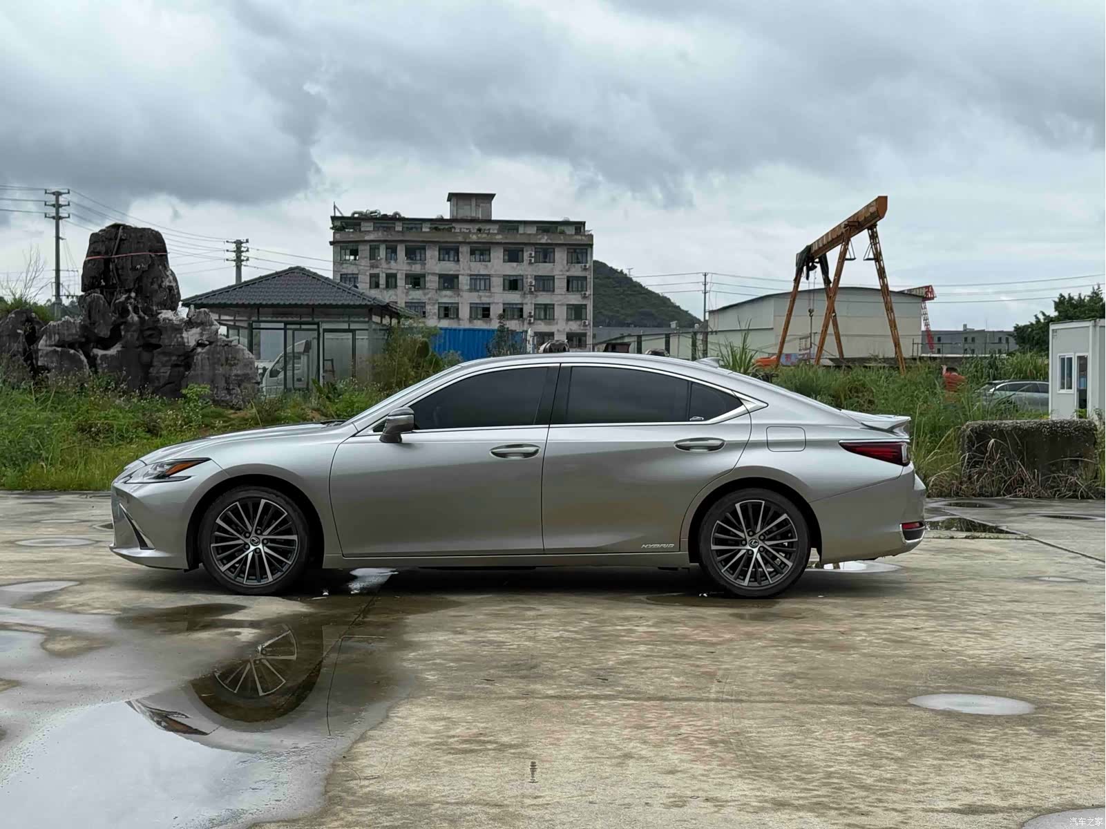 Lexus ES, 2022 10
