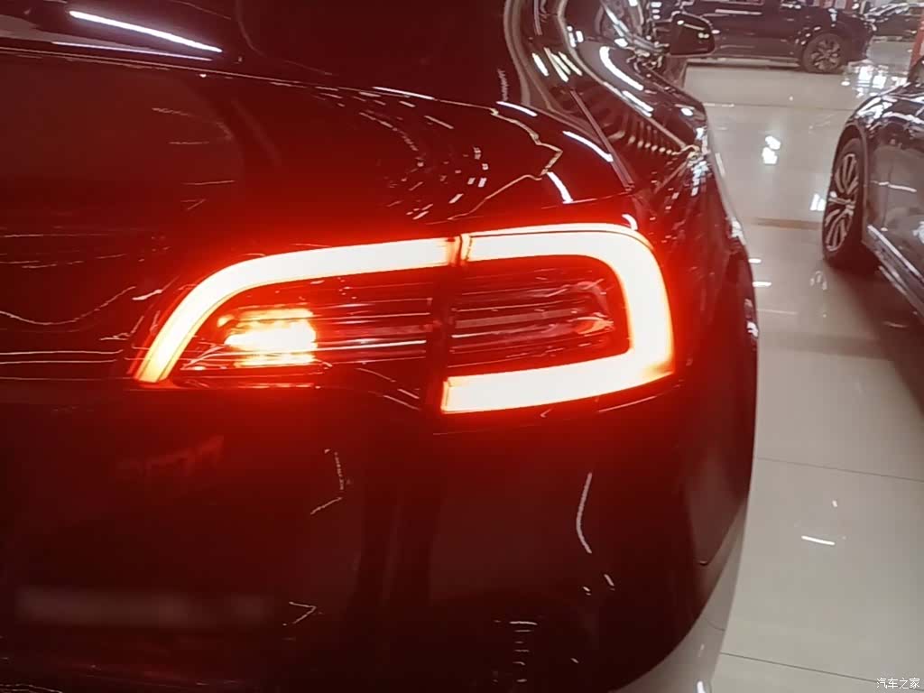 Tesla Model Y, 2021 8