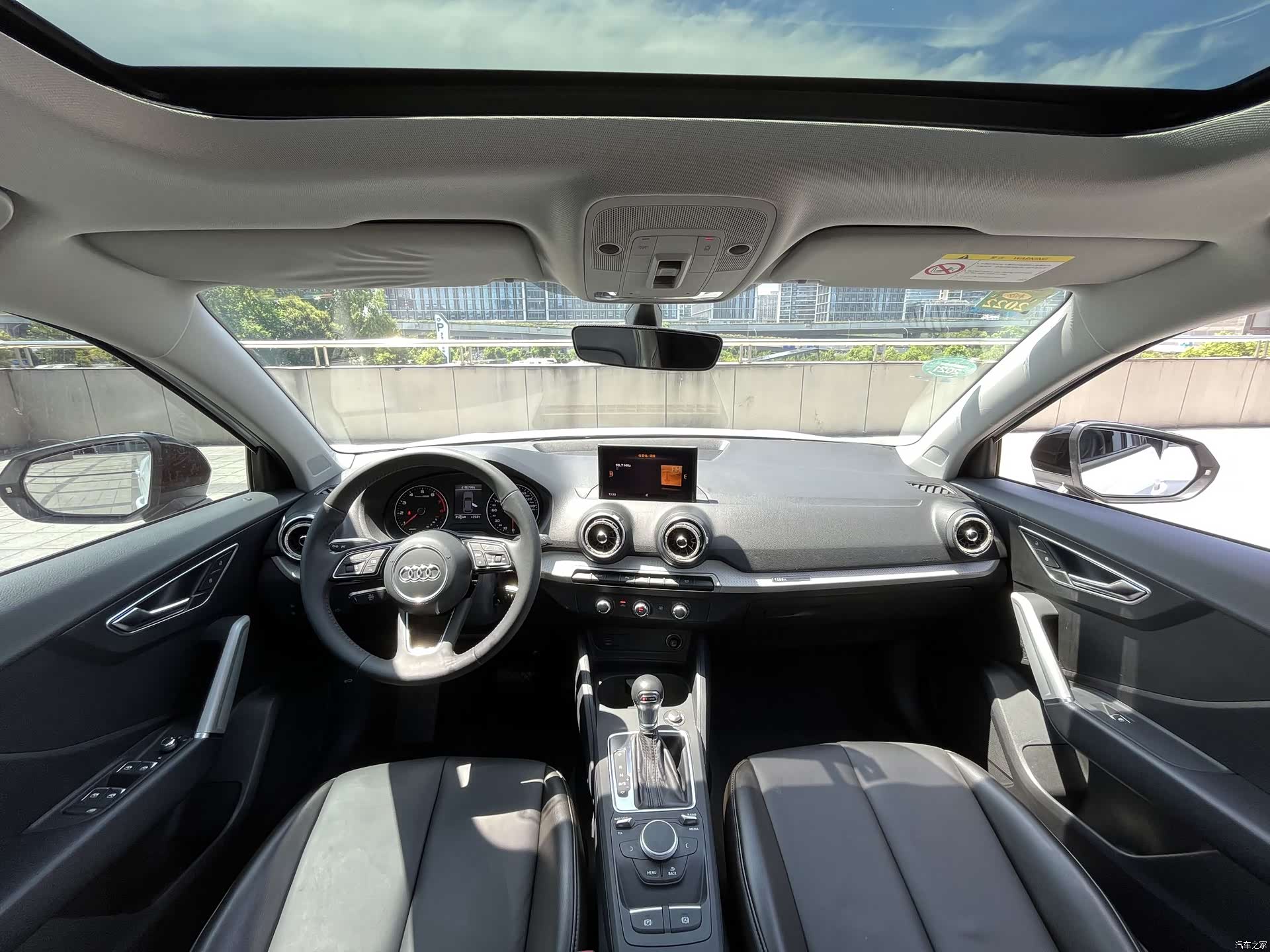 Audi Q2L, 2020 6