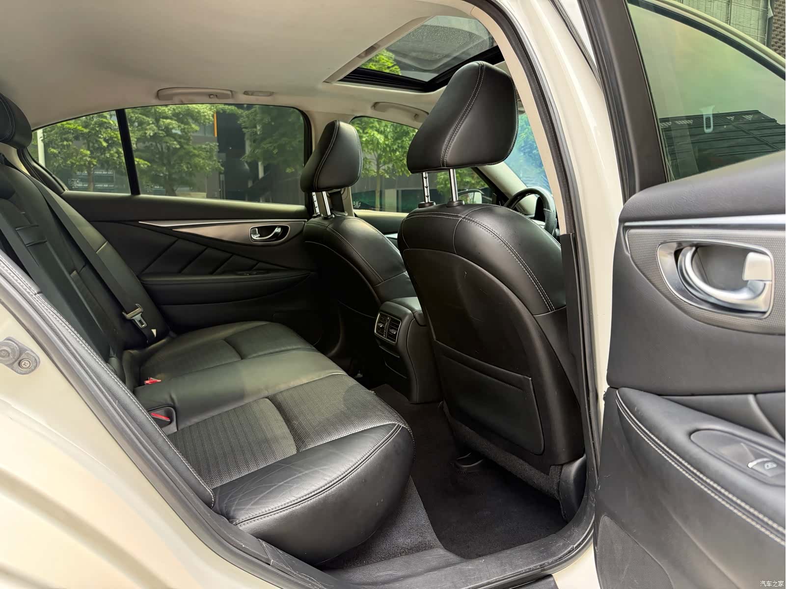 Infiniti Q50, 2016 10