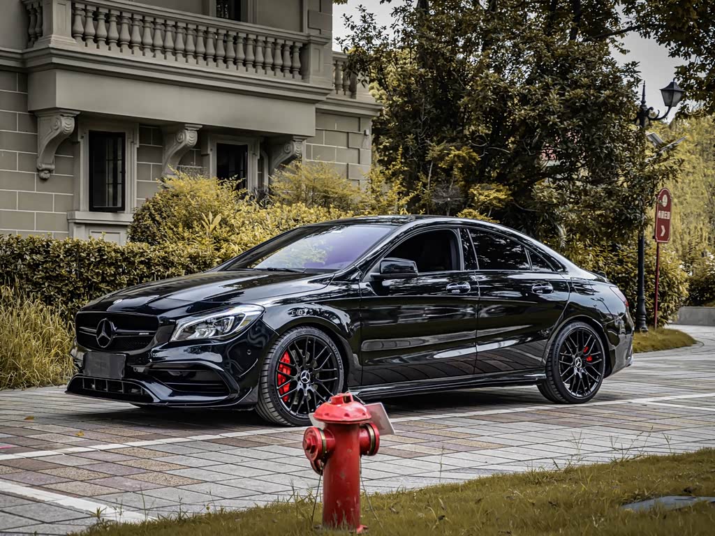 Mercedes-Benz CLA AMG