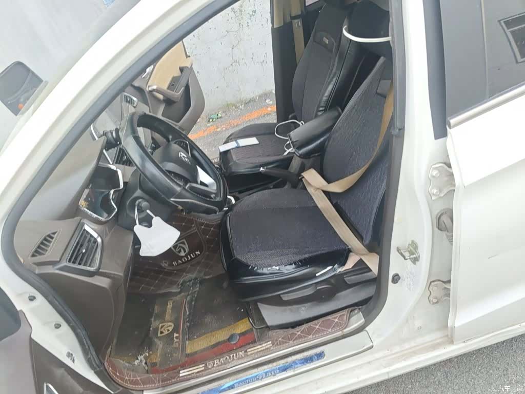 Wuling 310W, 2018 8