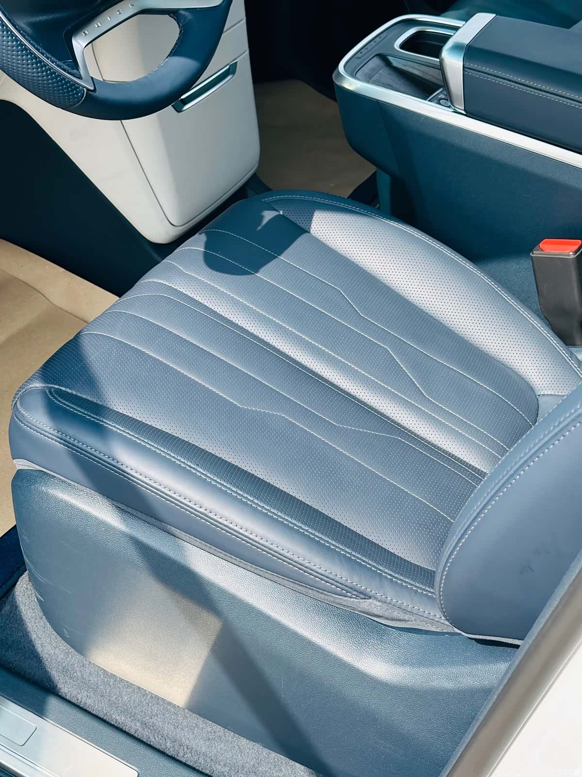 Buick Century, 2025 16