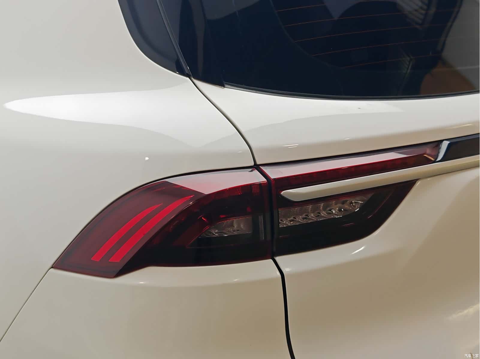 Geely Haoyue, 2022 8