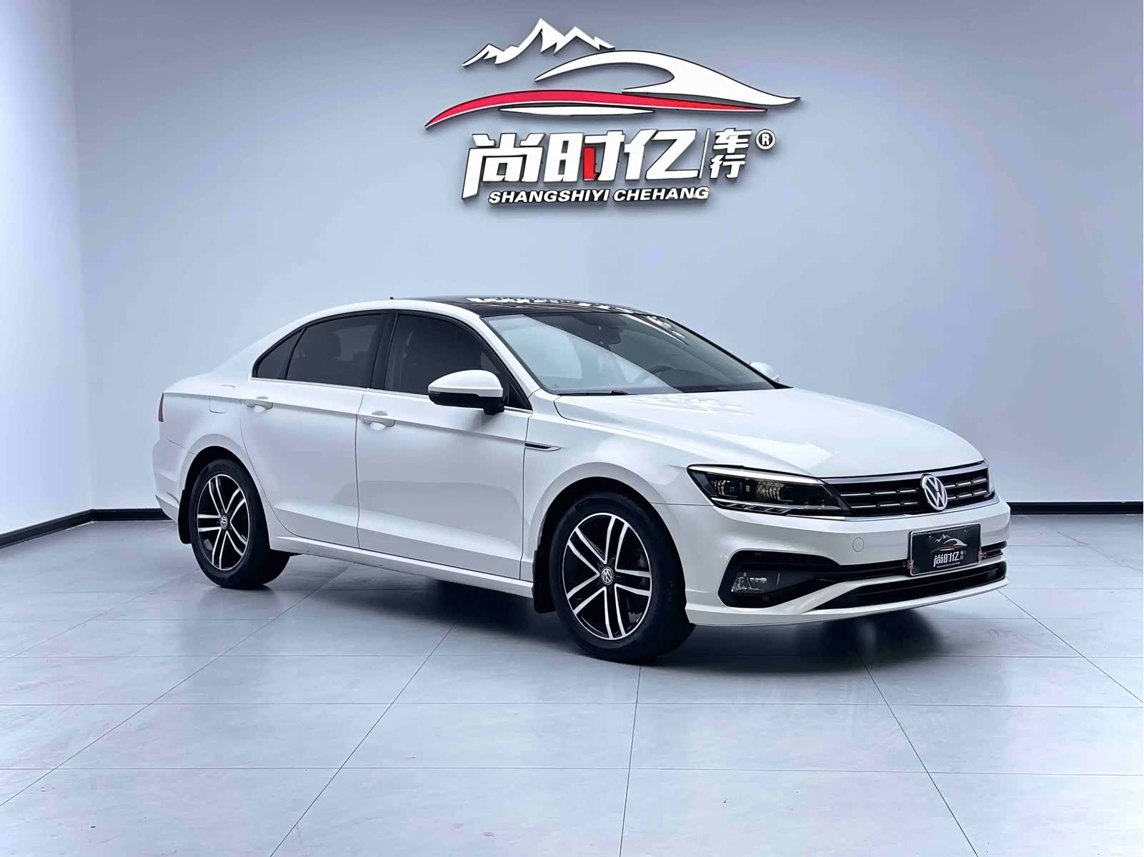 Volkswagen Lamando, 2022 3