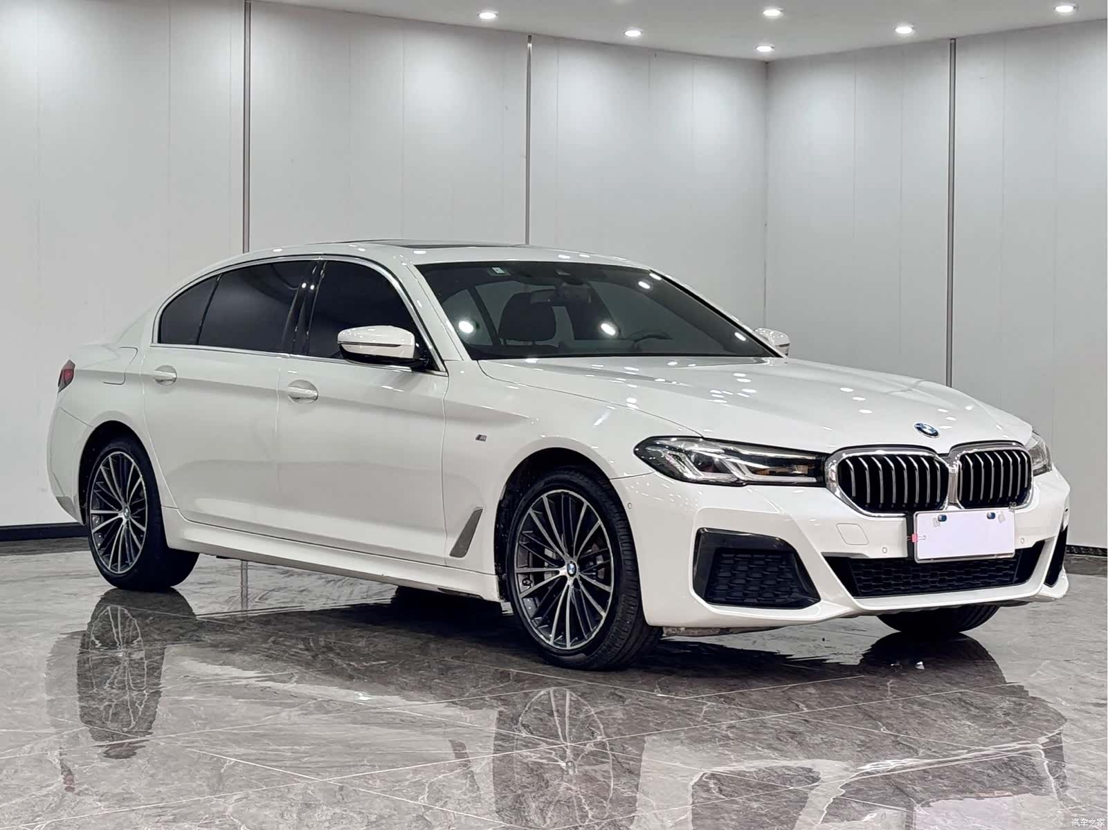 BMW 5 Series, 2021 4