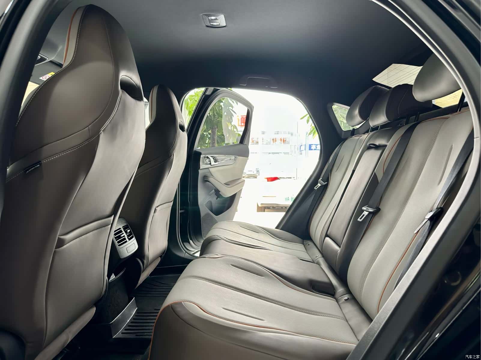 BYD Qin, 2024 11