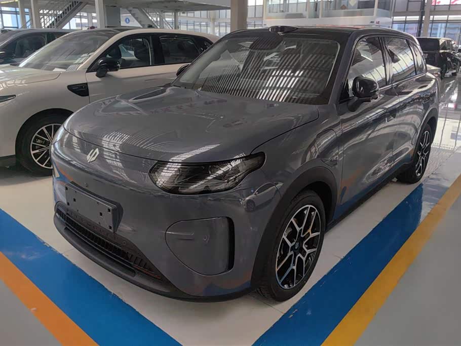 Leapmotor A10