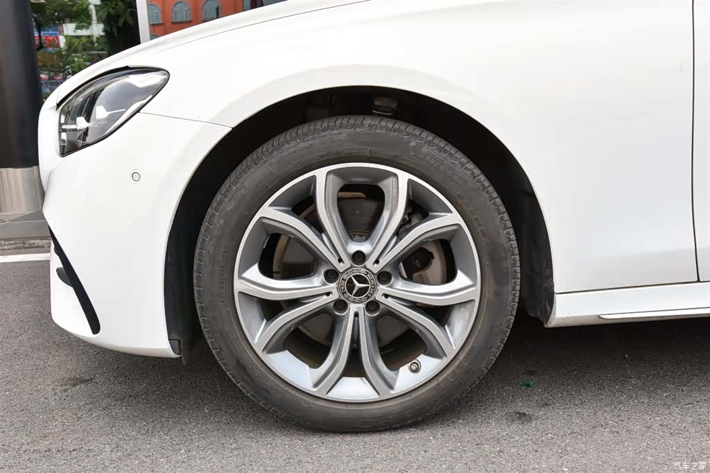 Mercedes-Benz E-Class, 2022 6