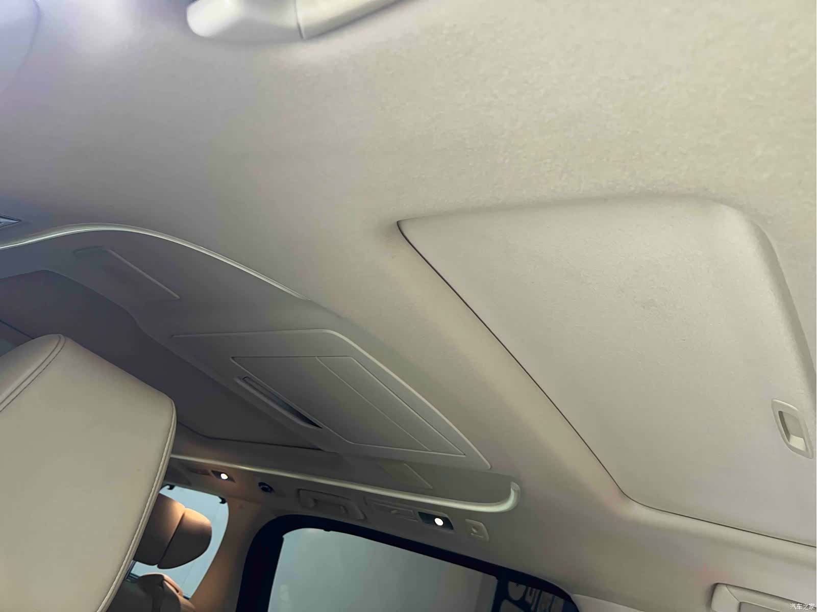 Toyota Alphard, 2021 24